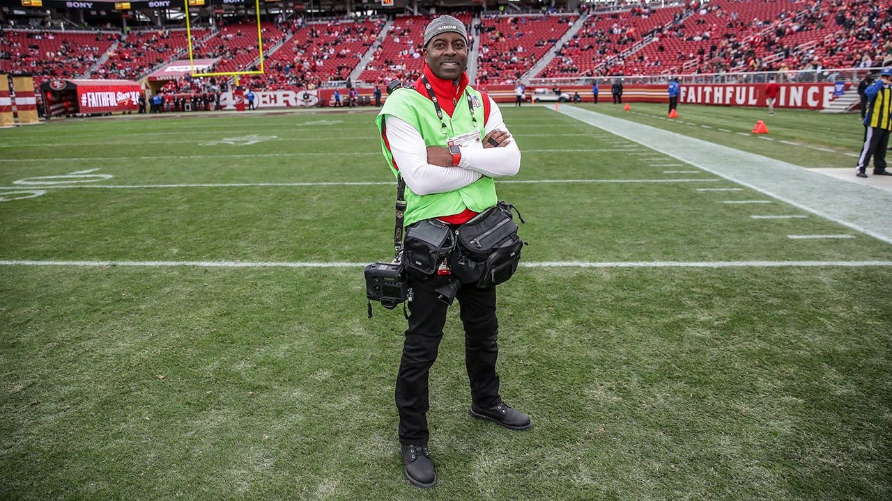 Terrell Lloyd - Director, Photography Services - Lead Team Photographer - San  Francisco 49ers