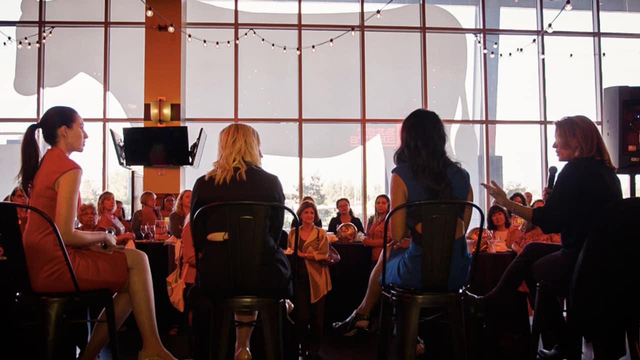 49ers Host Annual Women of the Niners Insider Happy Hour