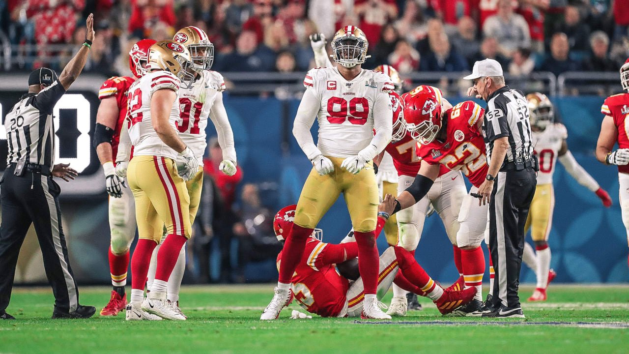 49ers LB Fred Warner Intercepts Chiefs QB Patrick Mahomes In Super