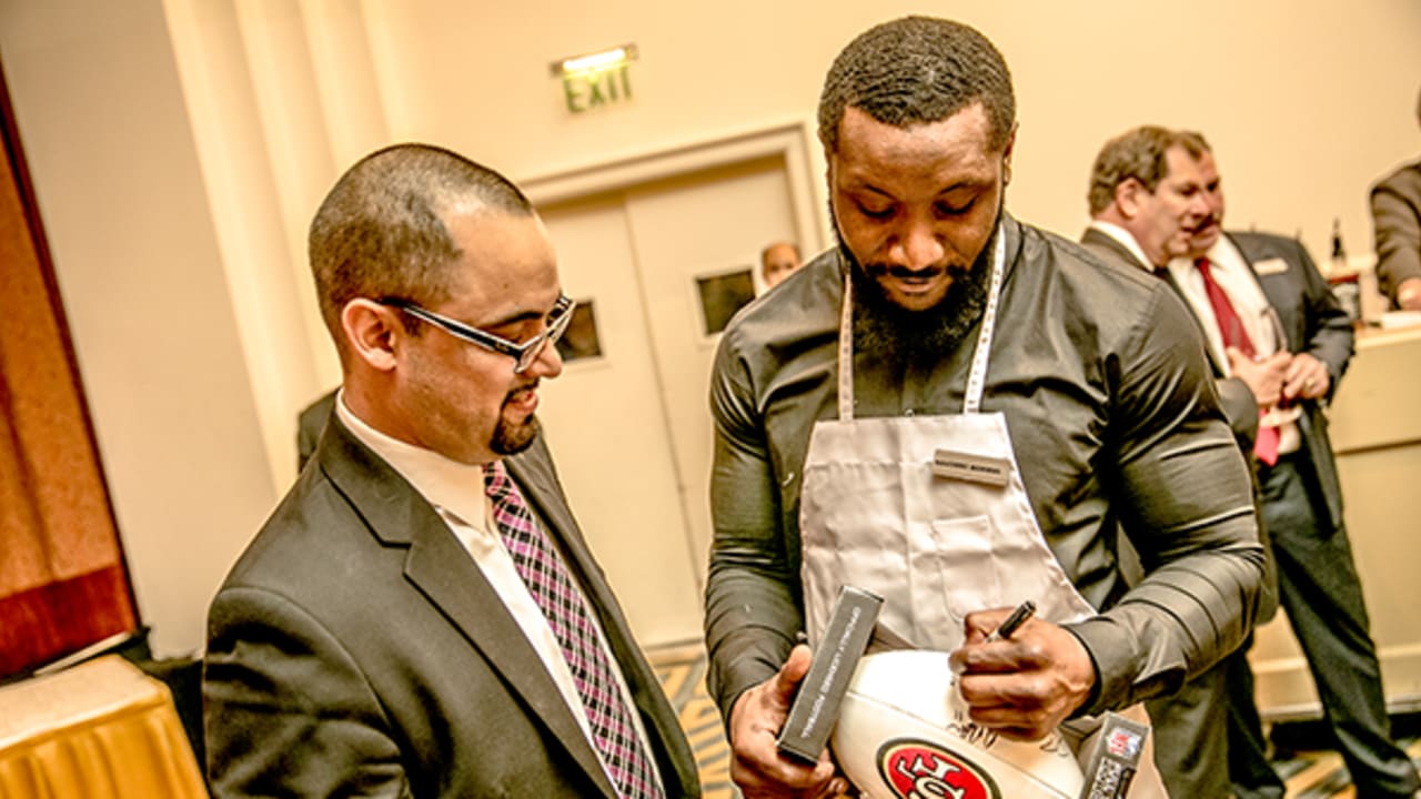 NaVorro Bowman Hosts Inaugural ‘Celebrity Steak-Out’