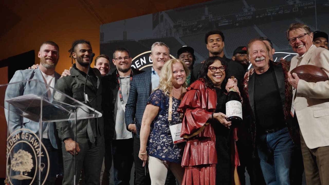 Jerry Rice, George Kittle, Deebo Samuel Reveal Custom Levi's® Jackets