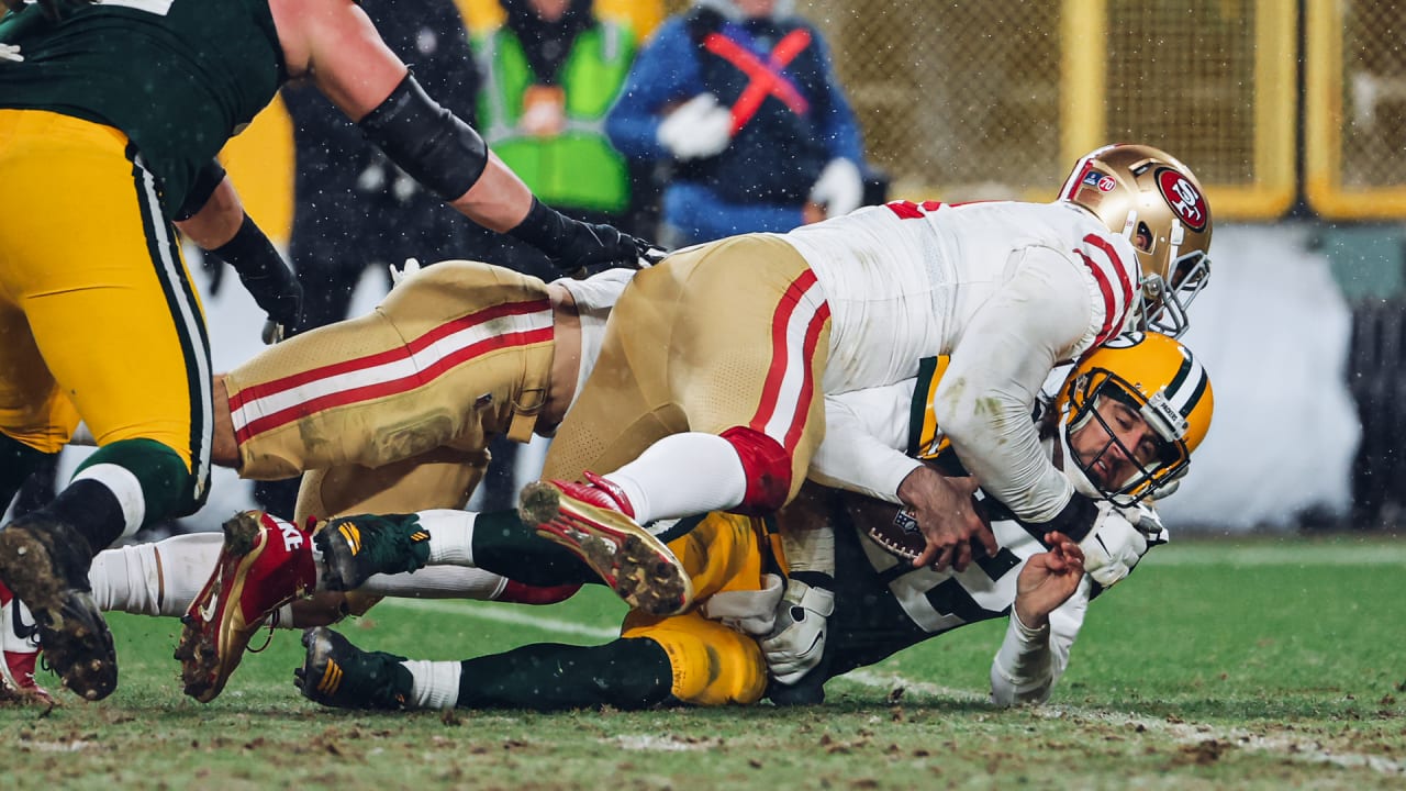 Arik Armstead Comes Around the Edge to Sack Aaron Rodgers