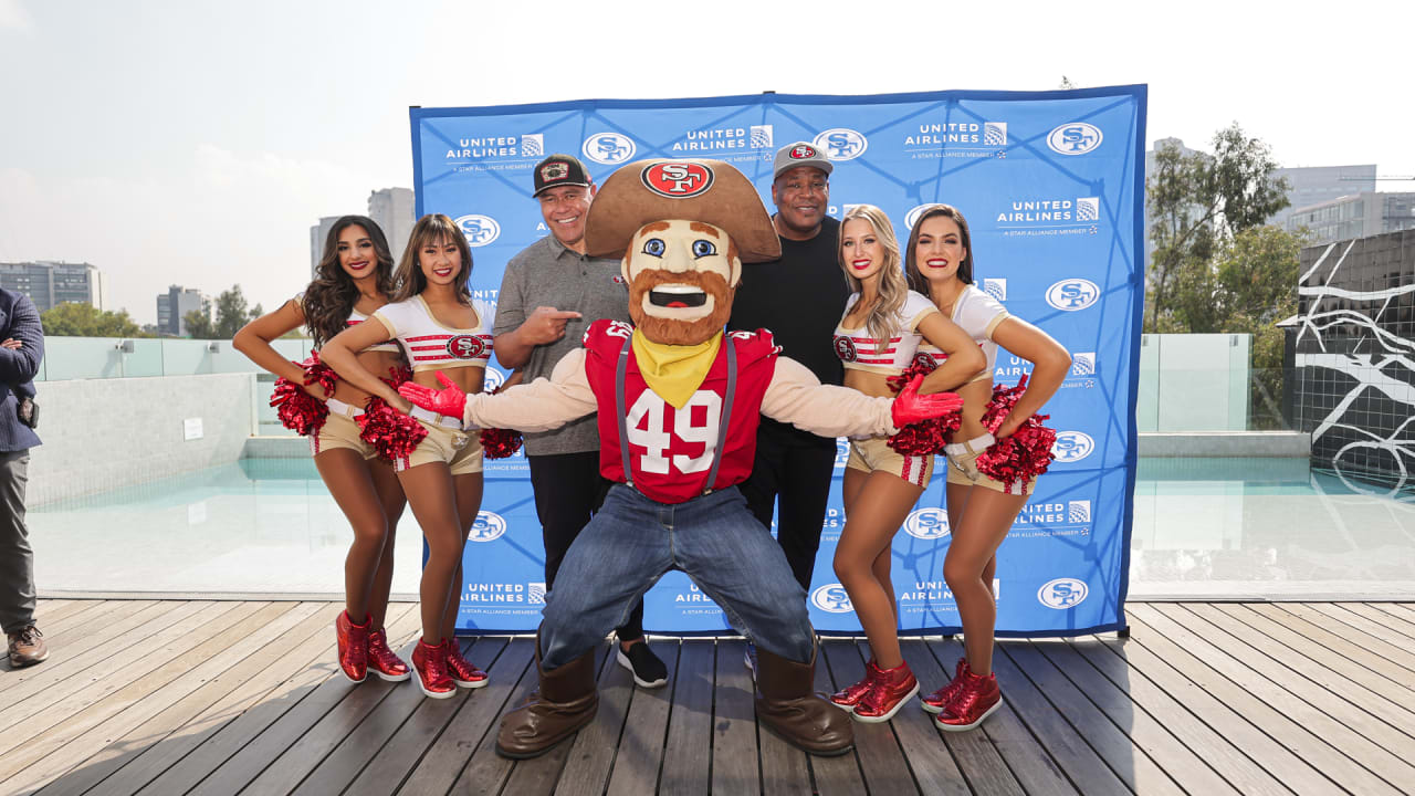 San Francisco 49ers and United Airlines Partner to Create Fan Experience –  SportsTravel