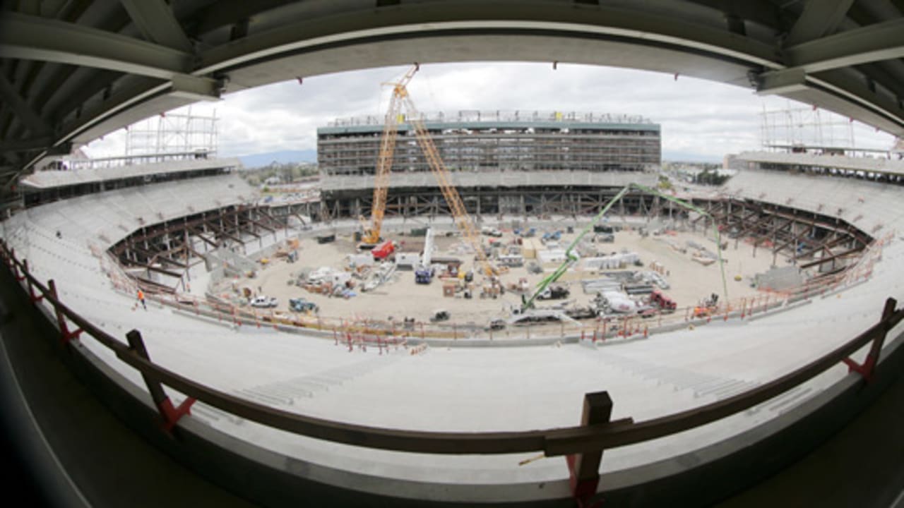 Yahoo! Fantasy Football Lounge - Levi's® Stadium