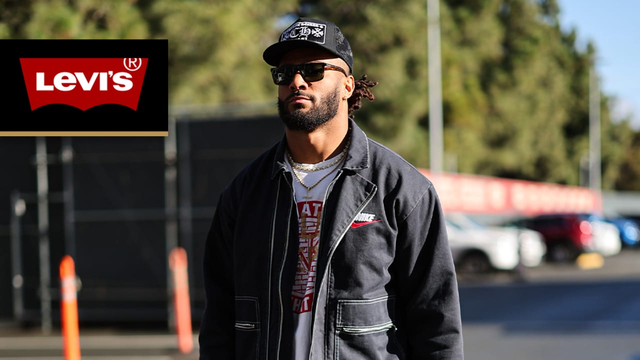 49ers Players Arrive to Levi's® Stadium for Week 13 vs. Dolphins