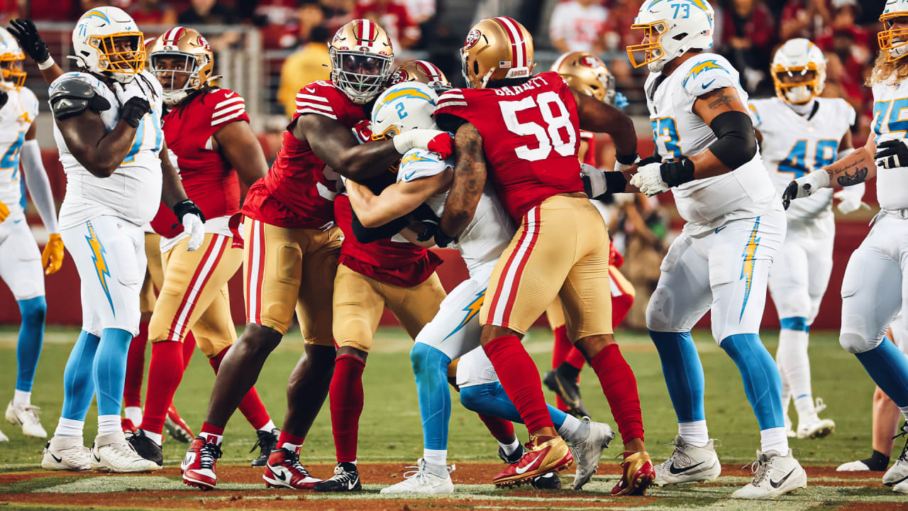 49ers Defense Collapses the Pocket for a Third-Down Sack