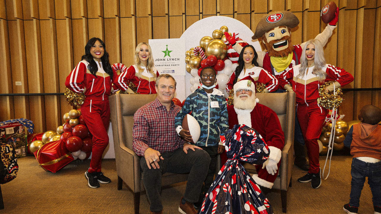 49ers Players Host 15 Students from SPAAT for a Holiday Blitz