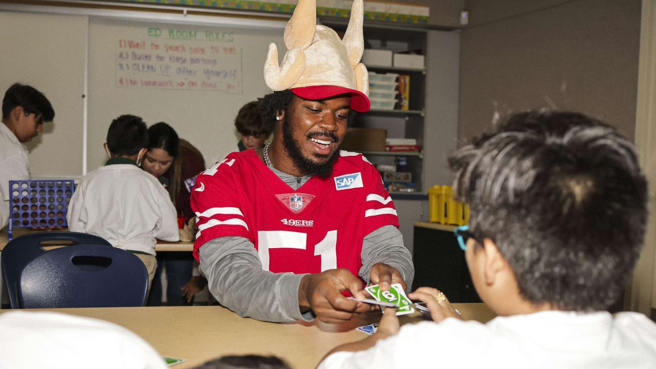 49ers Players Visit Boys & Girls Club for Feast with the Niners