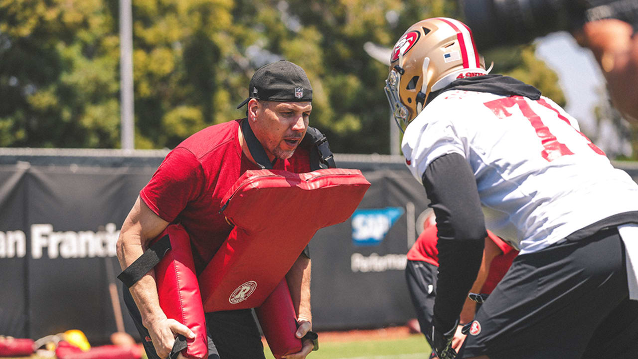 Former NFL Linebacker Chad Brown Believes 49ers Front Seven Will Be an ...