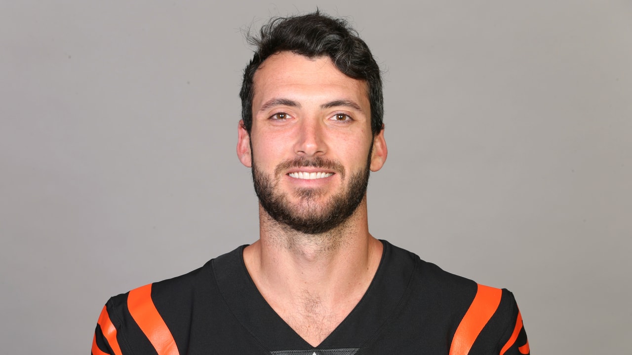 Bengals cut Brandon Allen and sign 13 to practice squad