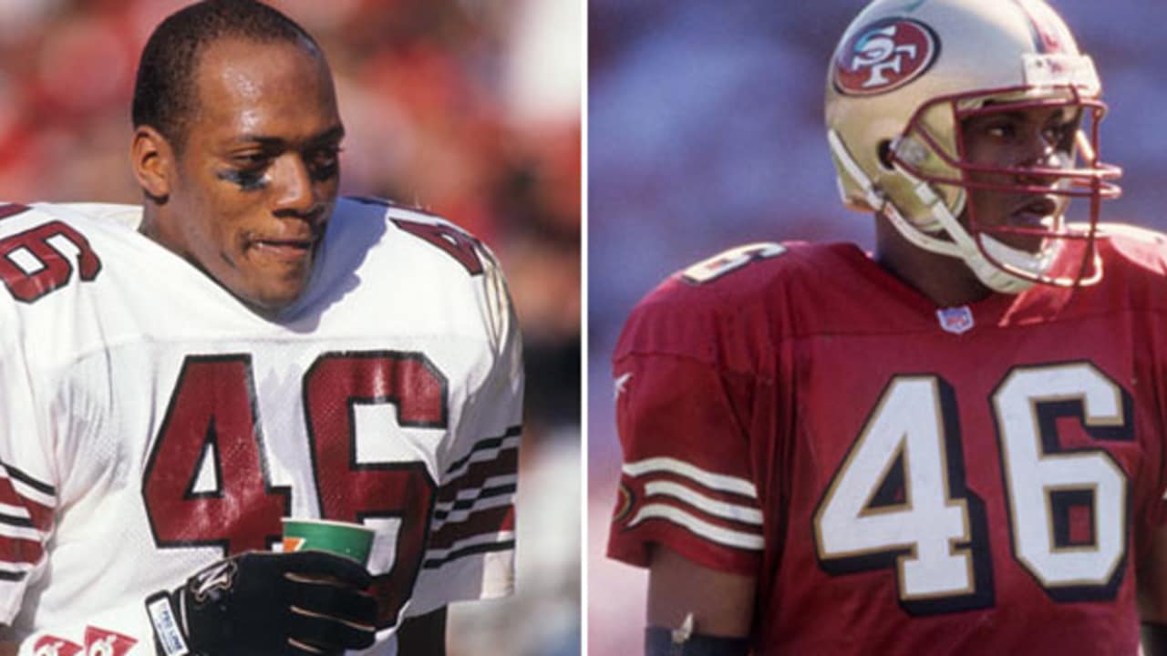 Santa Clara, California, USA. 07th Nov, 2021. San Francisco 49ers middle  linebacker Fred Warner (54) takes the field, before a NFL football game  between the Arizona Cardinals and the San Francisco 49ers