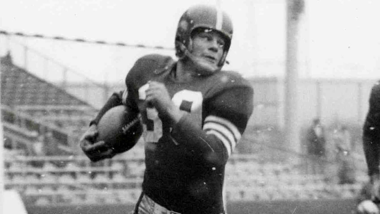 NFL 100 Greatest' No. 93: Hugh McElhenny Takes Off Helmet-less