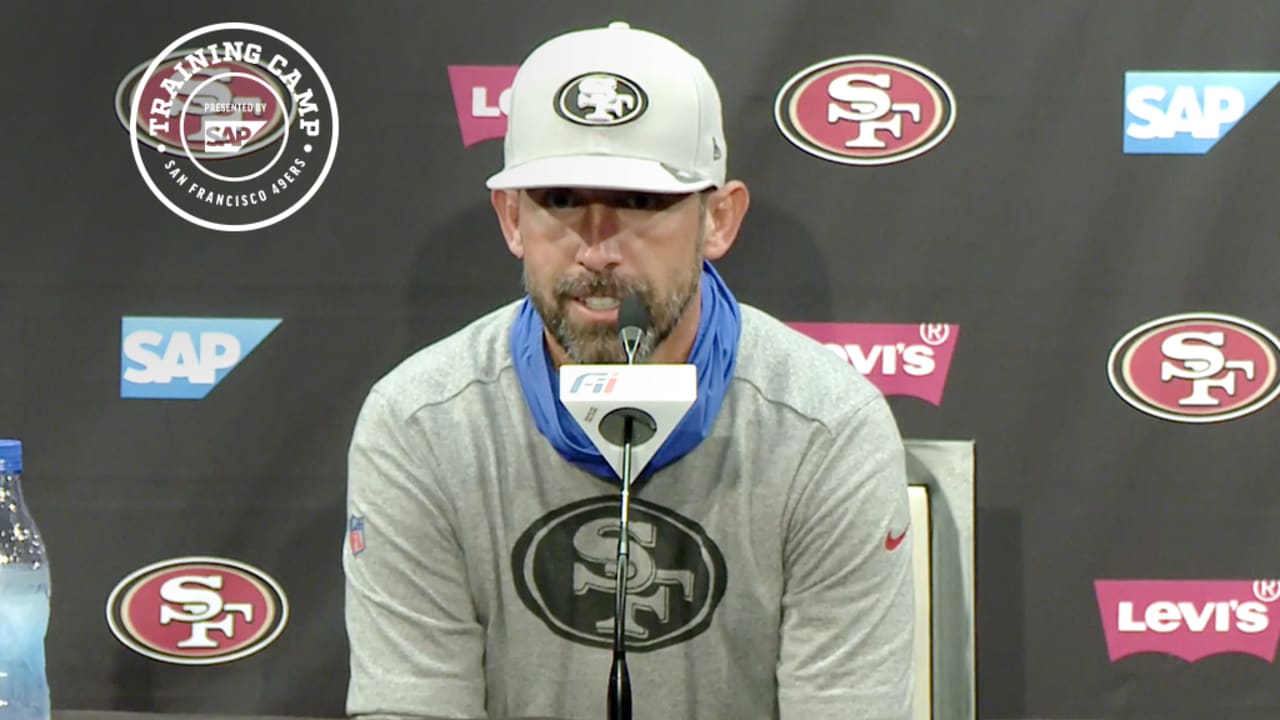 49ers' Kyle Shanahan jokes about running out of hat options for games