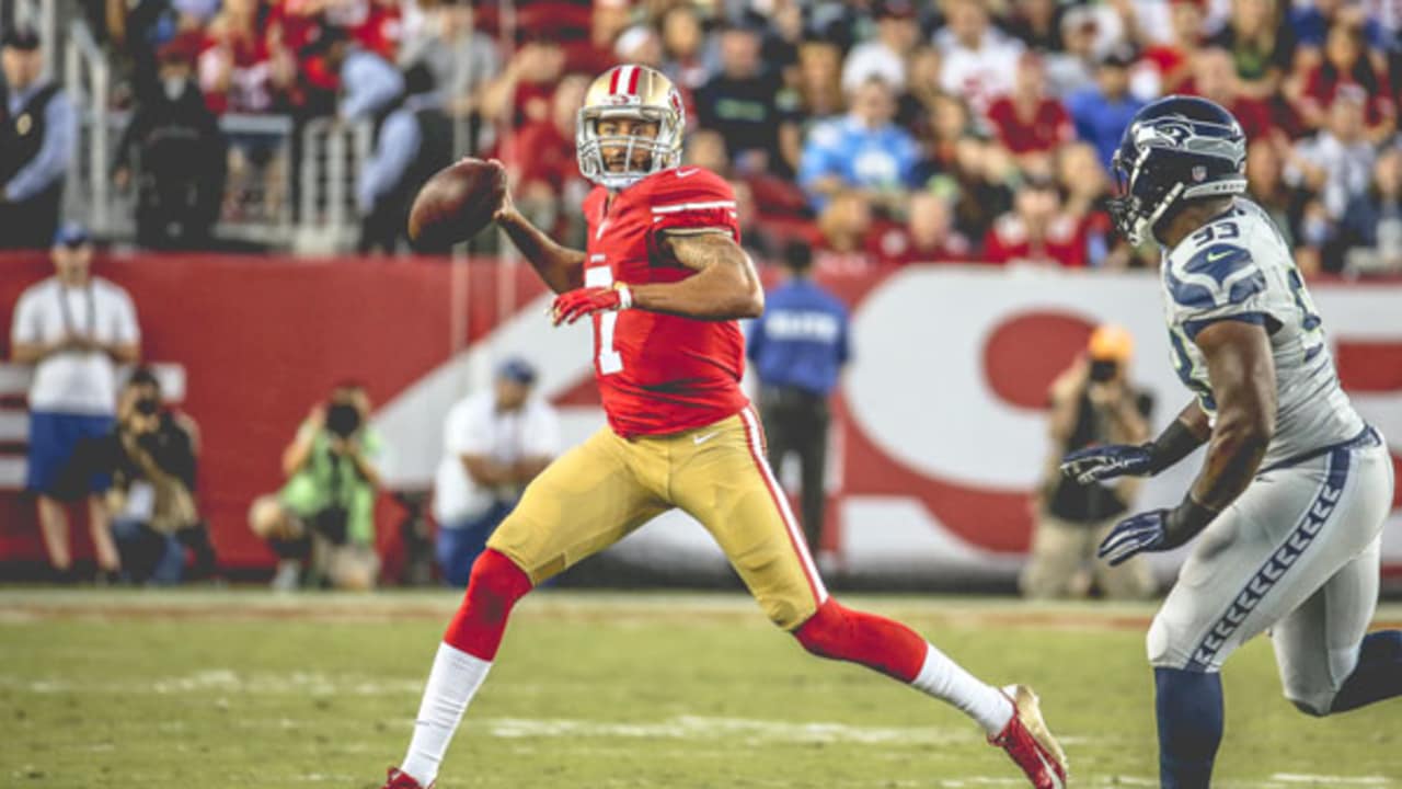 NaVorro 'Maurice' Bowman at the 49ers Team Store