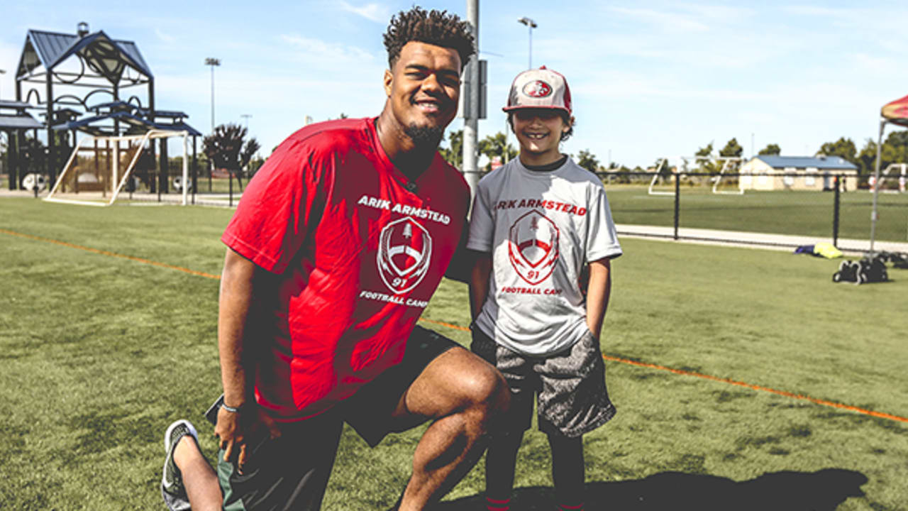 49ers DL Arik Armstead Hosts Free Football Camp