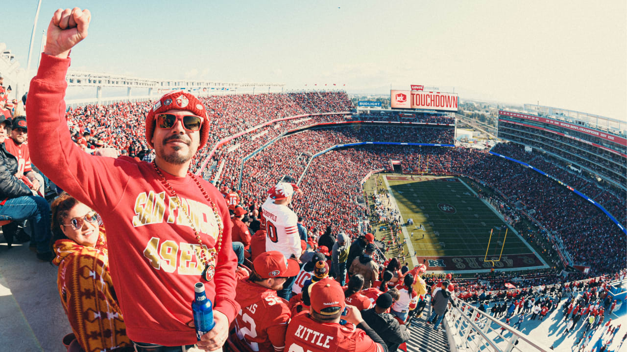 It's #gameday Faithful! The @49ers are finally back home at Levi's