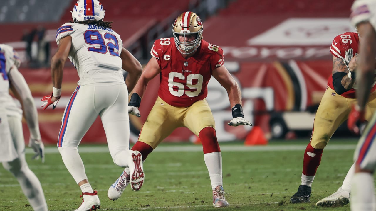 San Francisco 49ers offensive tackle Mike McGlinchey (69) works