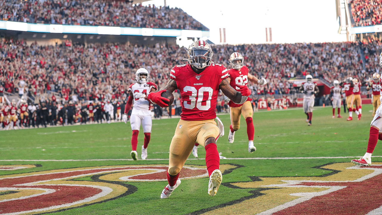 All smiles off the field, 49ers' Jeff Wilson is mayhem in motion