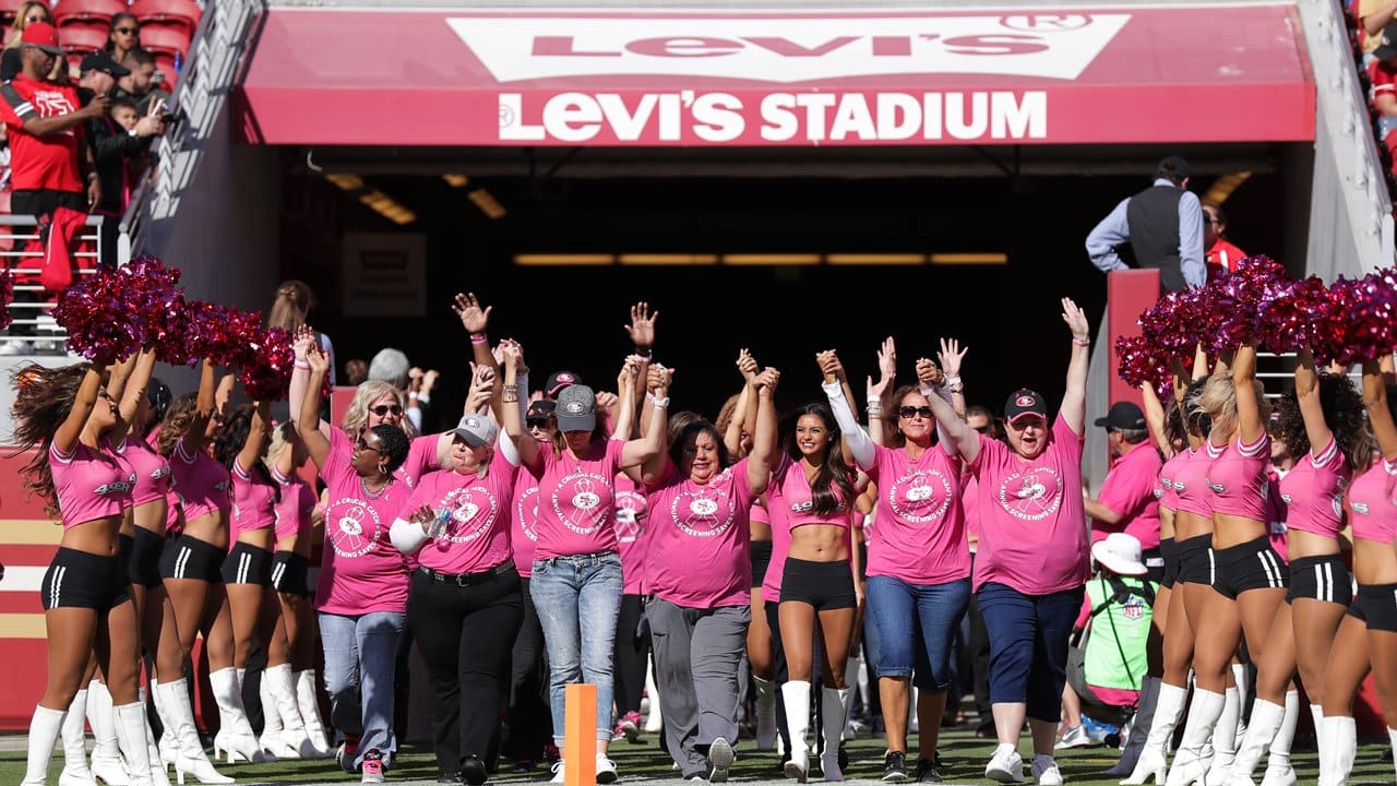 49ers Celebrate Breast Cancer Awareness