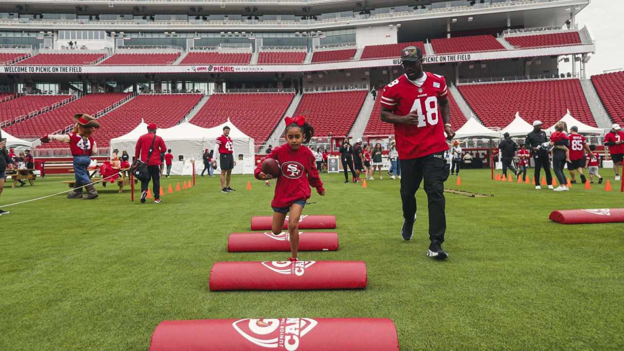 49ers Foundation Hosts Third-Annual Picnic on the Field