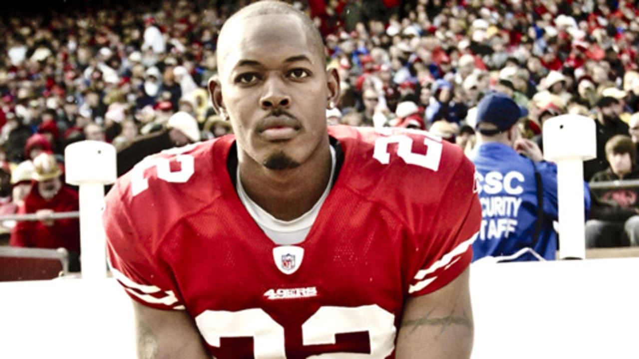 Carlos Rogers Returns to 49ers