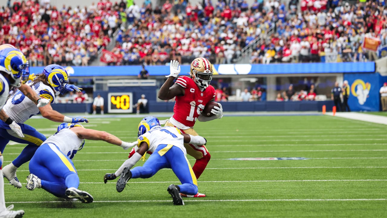 Deebo Samuel rushes for a 17-yard Gain vs. Los Angeles Rams 