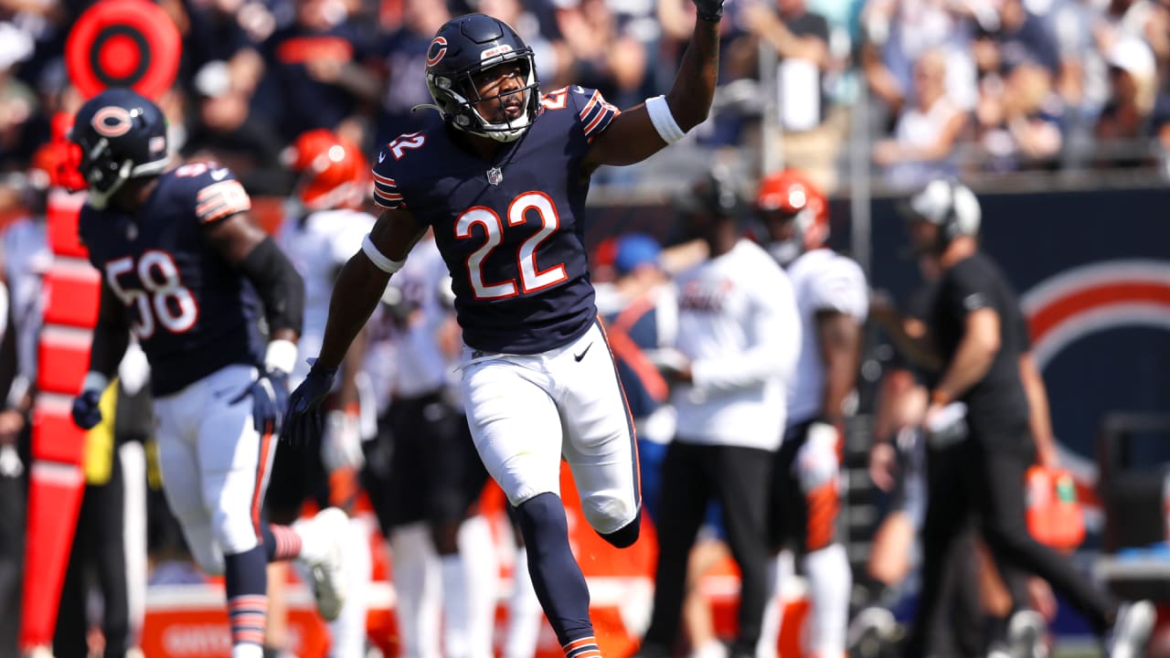 Chicago Bears defensive back Kindle Vildor turns back Cincinnati Bengals on  fourth down