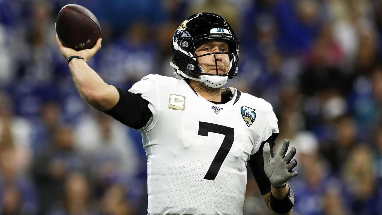 Jaguars Trade Nick Foles To Bears