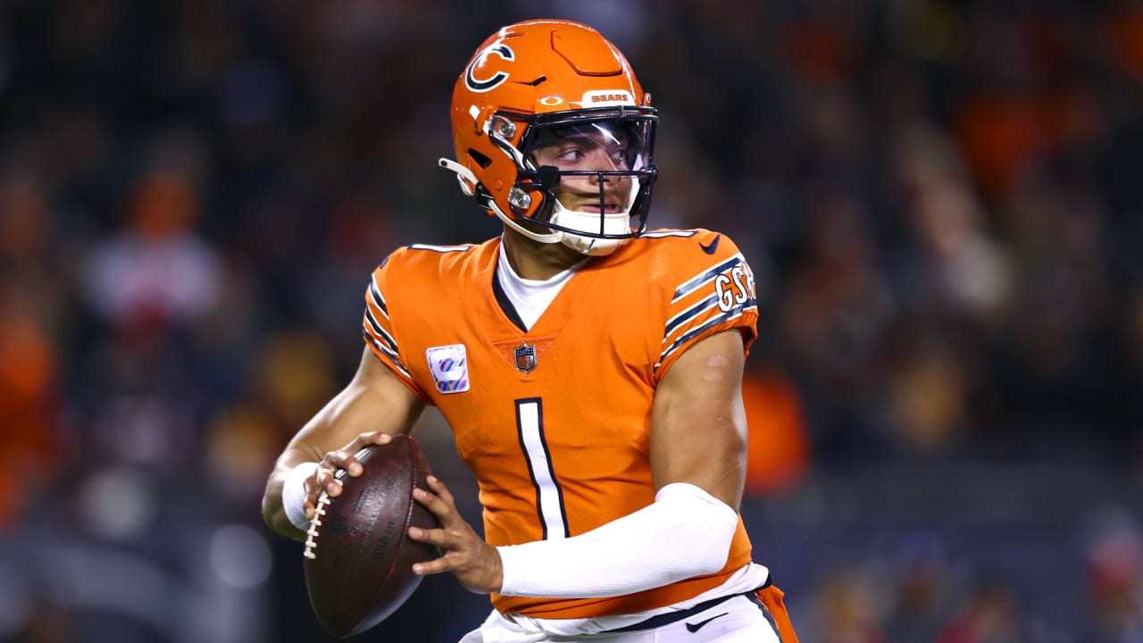 Fantasy Football Week 8 Analysis: Has the Justin Fields breakout