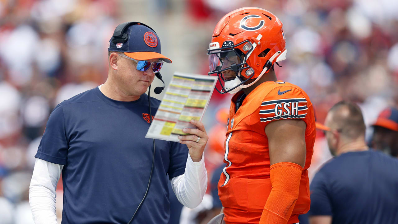 Justin Fields Sets Chicago Bears Record By Completing 16 Straight