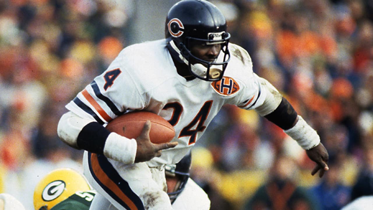 Top 10: Greatest feats by Bears kickers and punters