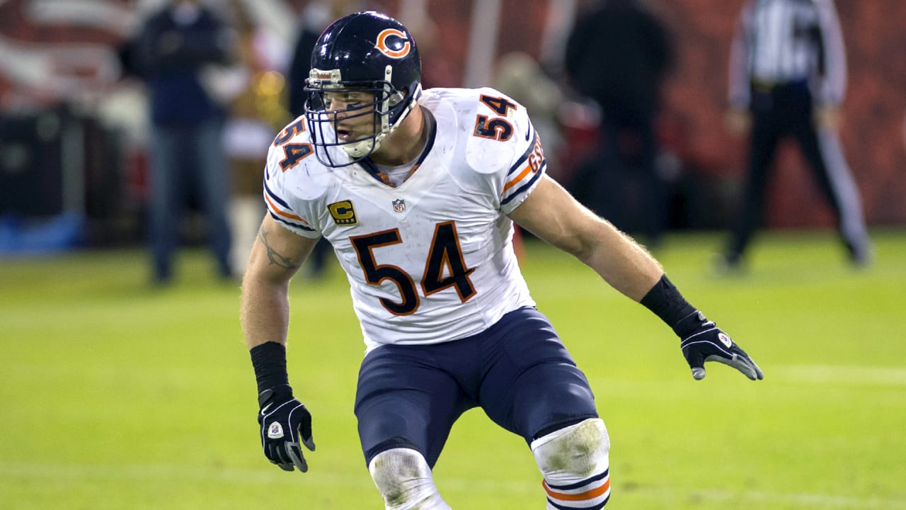 Chicago Bears linebacker Brian Urlacher out for season after