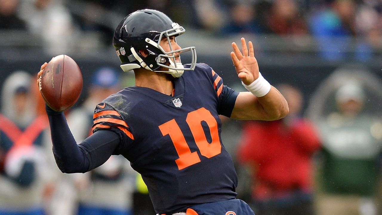 Chase Claypool Signs Old Mitch Trubisky Jersey at Soldier Field