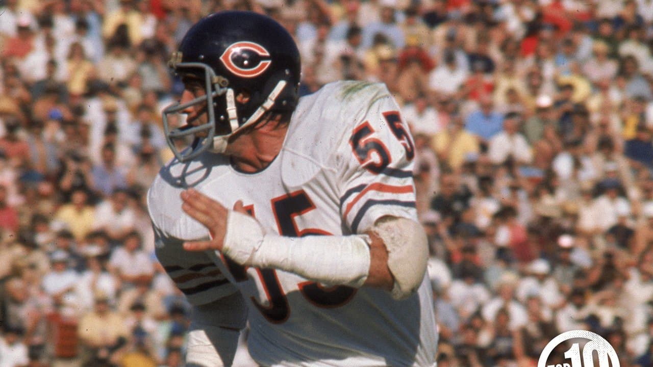 Former Bears linebacker Doug Buffone