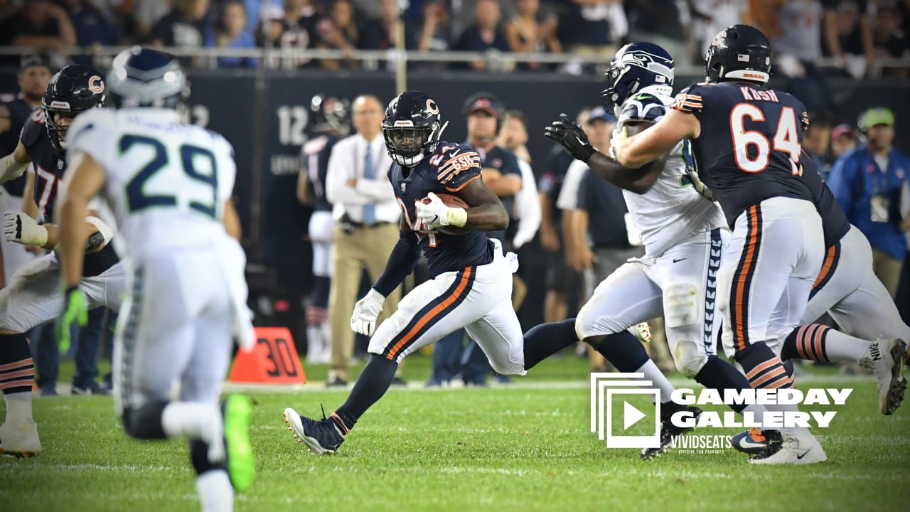 SUPER GALLERY: See Huge Seahawks VS Bears Pre-Season Gallery