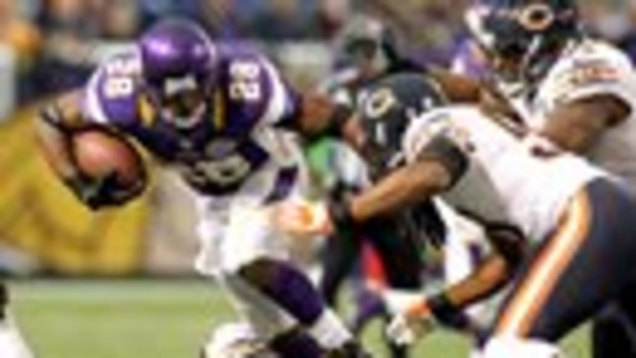 Instant Lookback: Adrian Peterson Gets First Start, First Touchdown for  Seattle