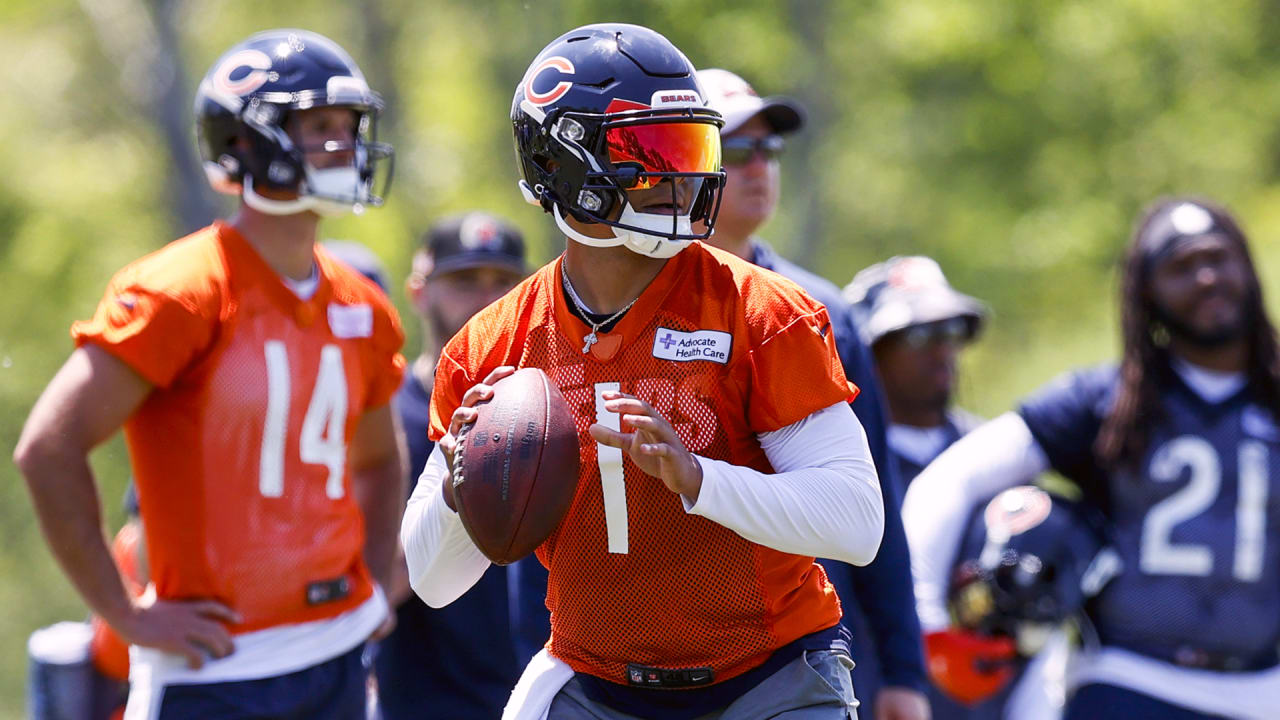 Chicago Bears Super Bowl Odds: Can Justin Fields, DJ Moore Elevate the  Bears' Chances of Winning Super Bowl 58?