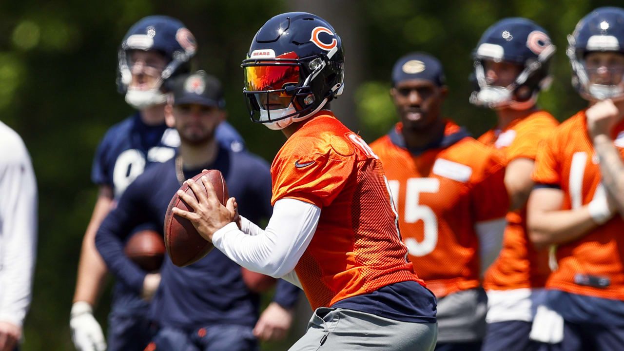 Chicago Bears QB Justin Fields brief with answers at news conference