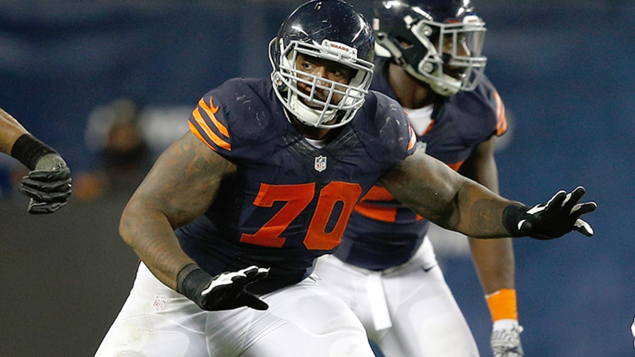 Denver Broncos sign former Chicago Bears right tackle Bobby Massie, Broncos