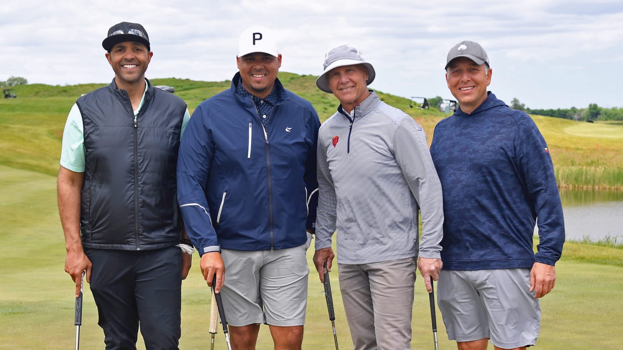 Giants' players hit the links for annual golf outing