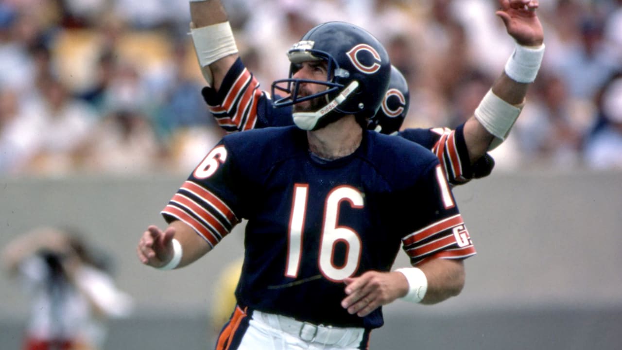 Every Kicker In Chicago Bears History, Ranked By Football Fans