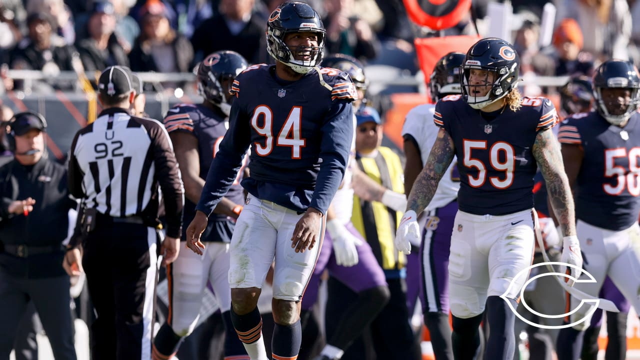 Chicago Bears kicker Robbie Gould (9) and holder Brad Maynard (4