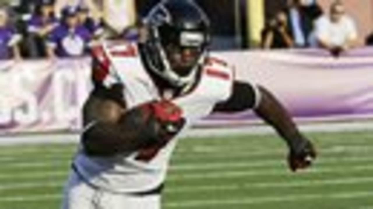 Devin Hester High Steps into the endzone as he breaks Deion Sanders' TD  return record 