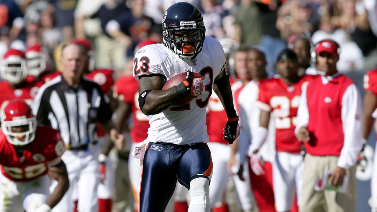 Bears Legend Devin Hester Makes the Hall of Fame Ballot (Again!)