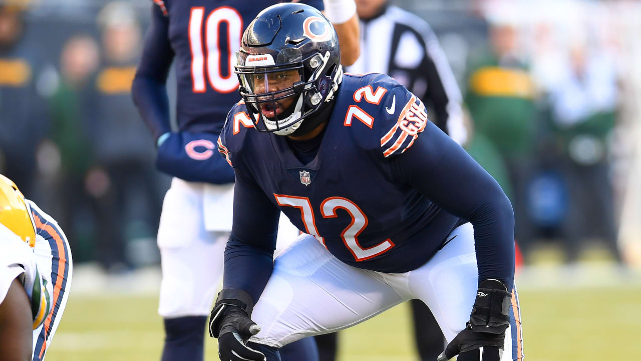Leno gets engaged on field after win