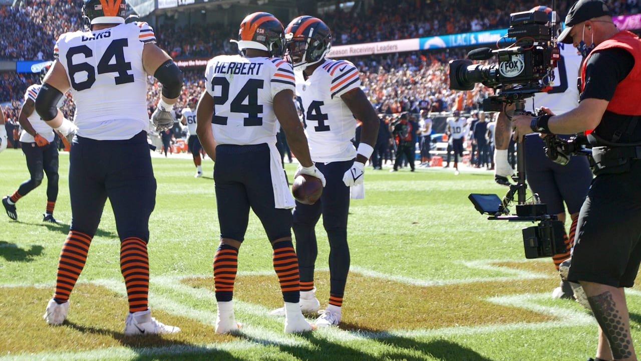 Chicago Bears wide receiver DJ Moore's first TD catch as a Bear comes in  Week 3 vs. Kansas City Chiefs