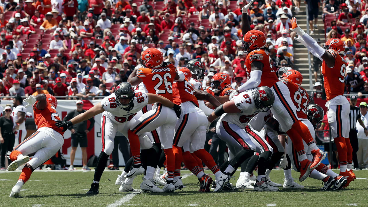 Rasheem Green blocks 40-yard field goal attempt