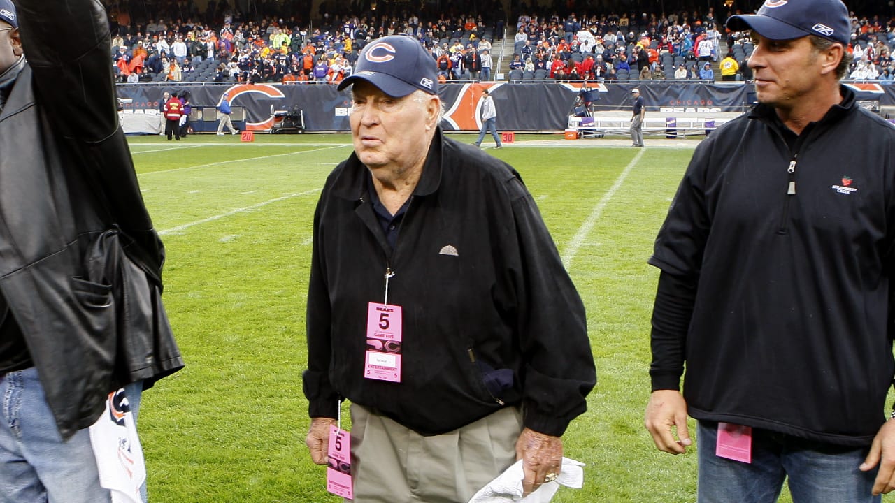 Bears add 2 more to the Pro Football Hall of Fame in Jimbo Covert and Ed  Sprinkle 