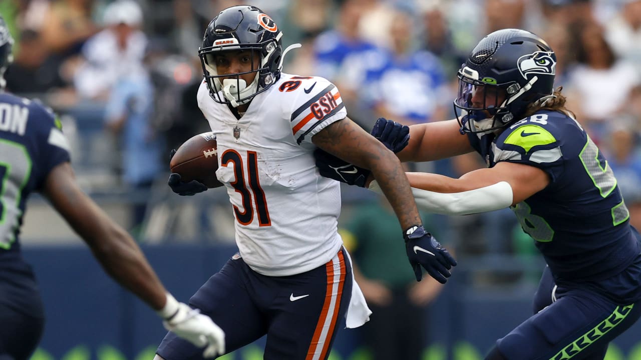 Bears RB Montgomery, WR Pringle depart with injuries