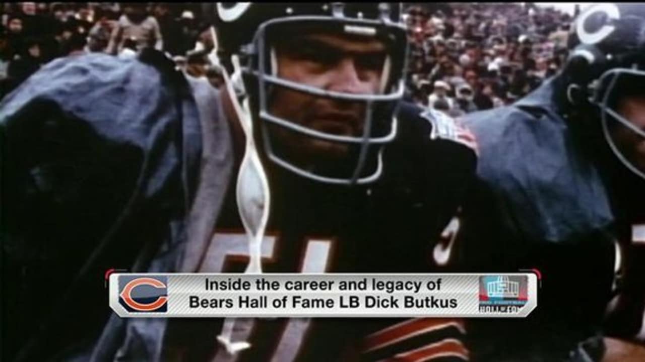 Football: Chicago Bears Dick Butkus No.51 in Action, Blocking